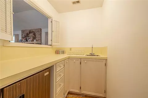 1901 Debbie Dr, Bryan, TX 77802 photo 35