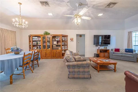 1901 Debbie Dr, Bryan, TX 77802 photo 26