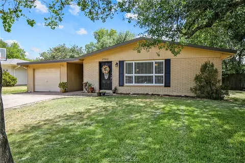 2002 Vinewood Dr, Bryan, TX 77802 photo 36