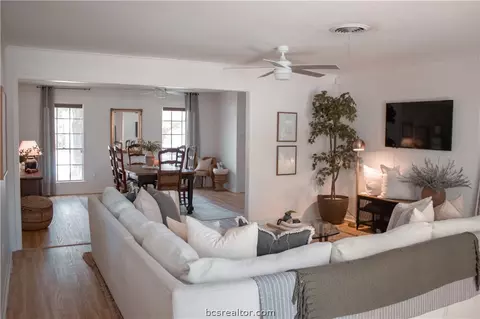 1208 Esther Blvd, Bryan, TX 77802 photo 7