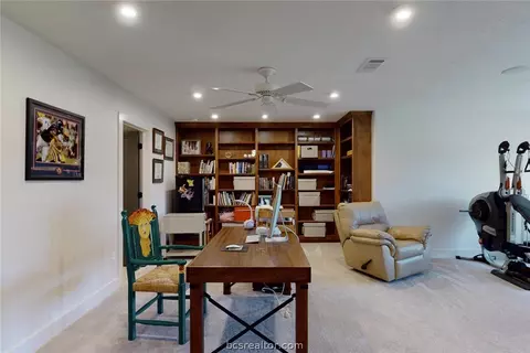 10884 Jackrabbit Ln, Bryan, TX 77808 photo 31