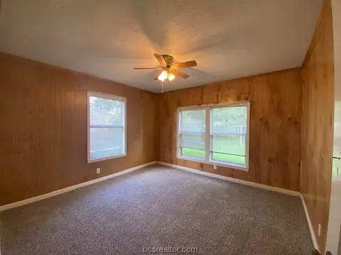 402 Mitchell St, Bryan, TX 77801 photo 5