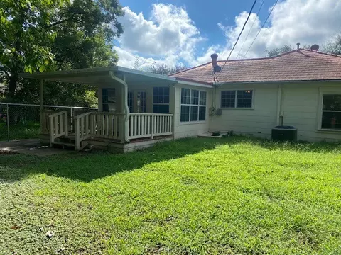 402 Mitchell St, Bryan, TX 77801 photo 12