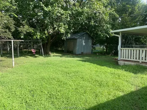 402 Mitchell St, Bryan, TX 77801 photo 11
