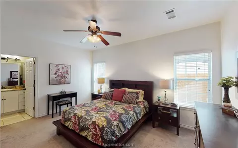 405 Montauk Ct, Bryan, TX 77801 photo 9