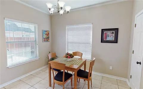 405 Montauk Ct, Bryan, TX 77801 photo 8