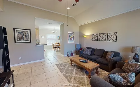 405 Montauk Ct, Bryan, TX 77801 photo 5