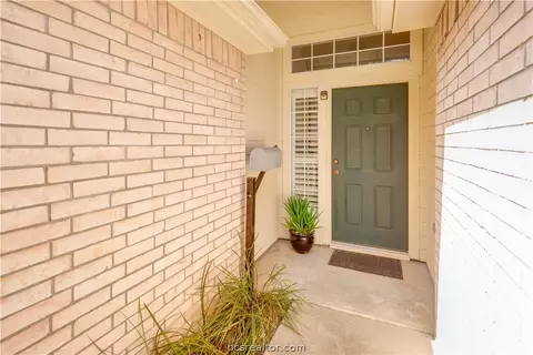 3211 Broadmoor Dr, Bryan, TX 77802 photo 3