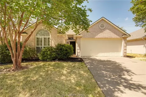 3211 Broadmoor Dr, Bryan, TX 77802 photo 1
