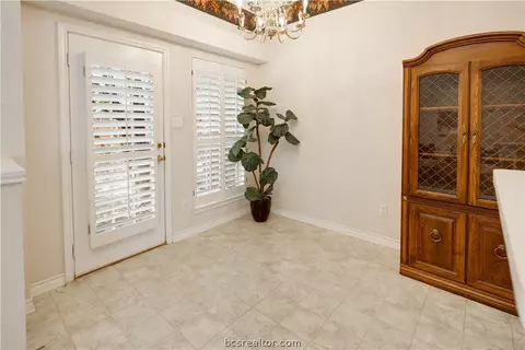 3211 Broadmoor Dr, Bryan, TX 77802 photo 13