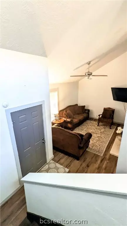 909 Navidad St, Bryan, TX 77801 photo 24