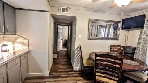 909 Navidad St, Bryan, TX 77801 photo 9