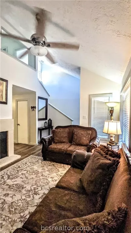 909 Navidad St, Bryan, TX 77801 photo 27