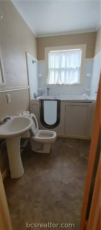 1106 E 30th St, Bryan, TX 77802 photo 8