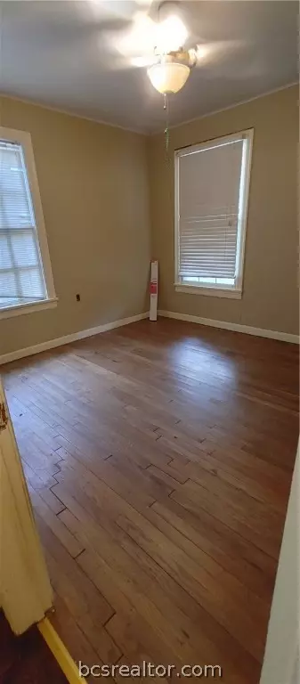 1106 E 30th St, Bryan, TX 77802 photo 5