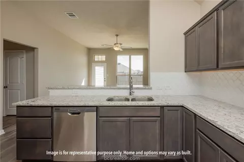 1908 Shimla Ct, Bryan, TX 77807 photo 4