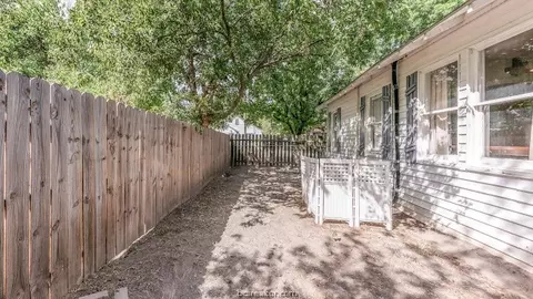 1017 E 23rd St, Bryan, TX 77803 photo 25
