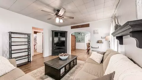 1017 E 23rd St, Bryan, TX 77803 photo 5