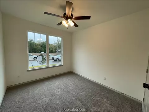 2411 Lightfoot Ln, Bryan, TX 77803 photo 12