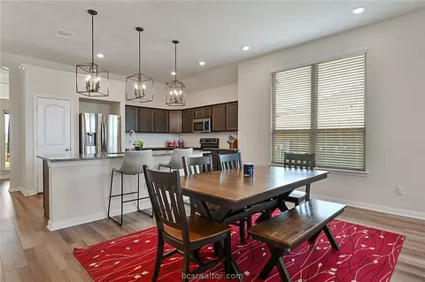 2014 Viva Rd, Bryan, TX 77807 photo 5