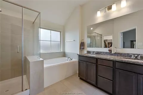 2014 Viva Rd, Bryan, TX 77807 photo 11