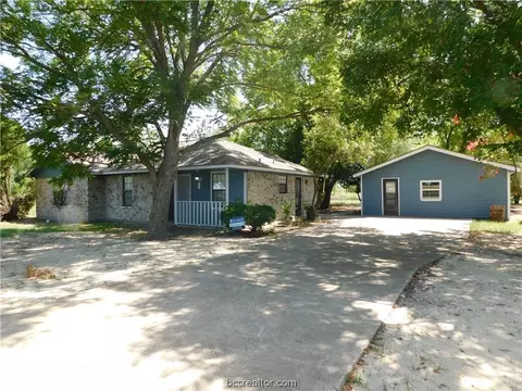 1300 County Road 268, Snook, TX 77878
