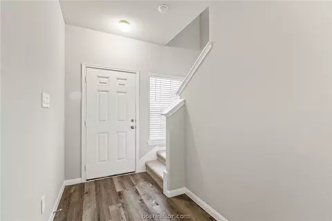 970 Harper Ln, Bryan, TX 77803 photo 5