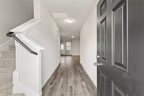 970 Harper Ln, Bryan, TX 77803 photo 4