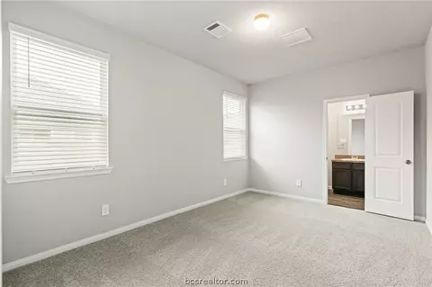 970 Harper Ln, Bryan, TX 77803 photo 13
