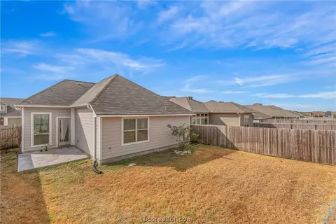 2012 Shimla Dr, Bryan, TX 77807 photo 18