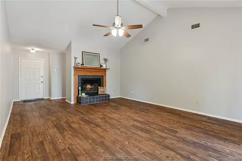 2123 Pantera Dr, Bryan, TX 77807 photo 3