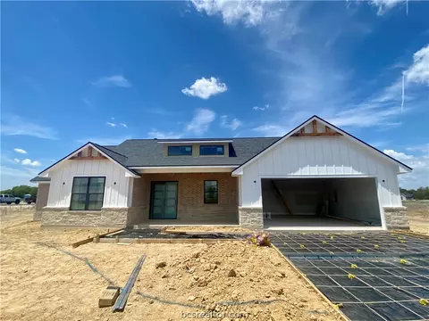 10301 Bourbon Ln, Bryan, TX 77808 photo 3