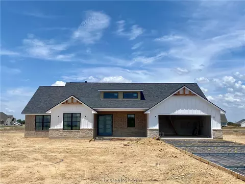 10301 Bourbon Ln, Bryan, TX 77808 photo 1
