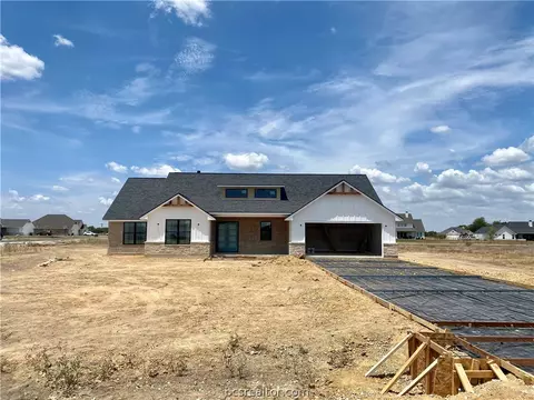 10301 Bourbon Ln, Bryan, TX 77808 photo 12
