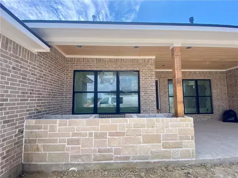 10301 Bourbon Ln, Bryan, TX 77808 photo 7