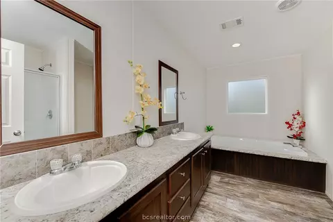 3907 Lakeside Dr, Bryan, TX 77807 photo 22