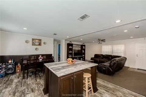 3907 Lakeside Dr, Bryan, TX 77807 photo 15