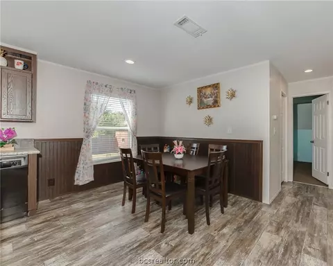 3907 Lakeside Dr, Bryan, TX 77807 photo 17