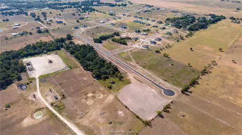 7472 Garrison Creek Dr, Bryan, TX 77808 photo 6