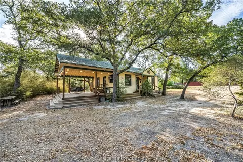 415 Straight Arrow Ln, Somerville, TX 77879