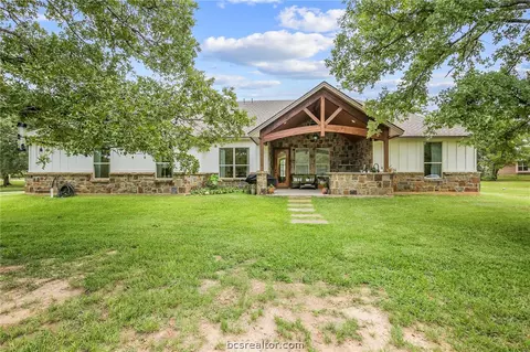 8921 Green Br, Bryan, TX 77808 photo 34