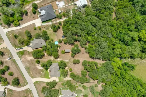 8921 Green Br, Bryan, TX 77808 photo 50