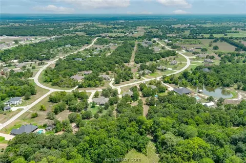 8921 Green Br, Bryan, TX 77808 photo 45