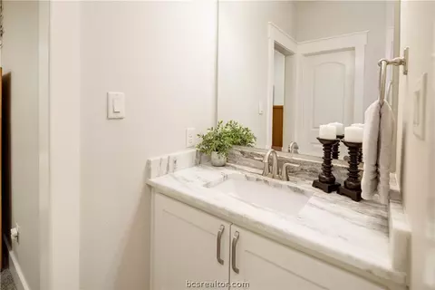 6822 Mccrae Ln, Bryan, TX 77808 photo 21