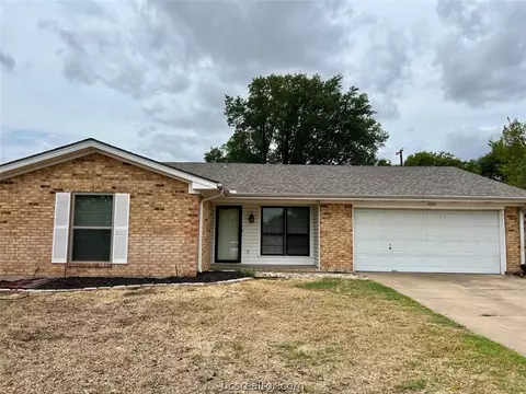 3606 Windridge Dr, Bryan, TX 77802 photo 1