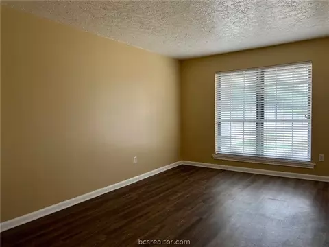 3606 Windridge Dr, Bryan, TX 77802 photo 6