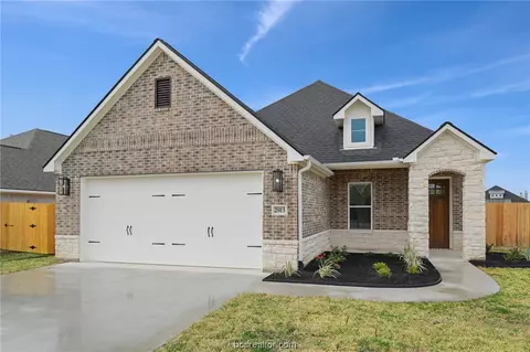 2913 Goldberg Dr, Bryan, TX 77808 photo 1
