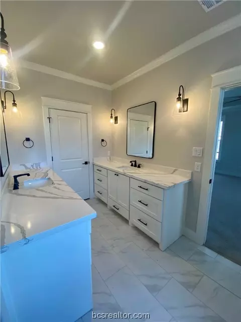 4351 Fox River Ln, Bryan, TX 77802 photo 10
