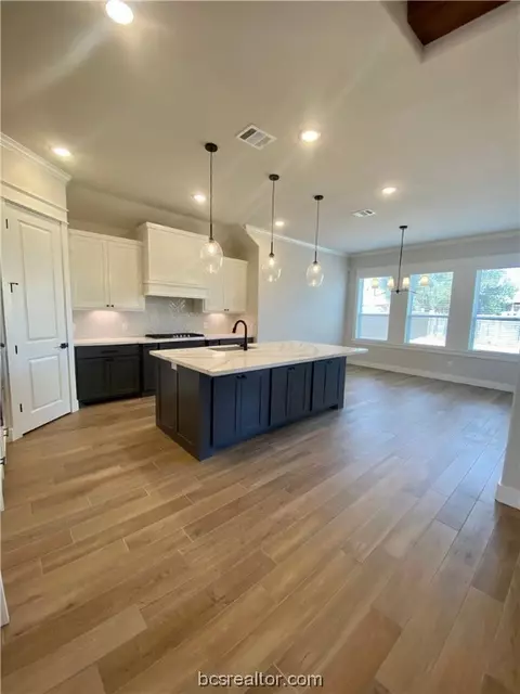 4351 Fox River Ln, Bryan, TX 77802 photo 9