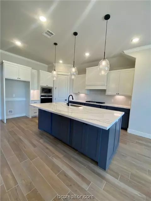 4351 Fox River Ln, Bryan, TX 77802 photo 8